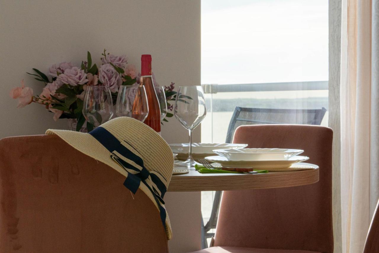 Apartament Le Bonheur Mamaia Eksteriør billede